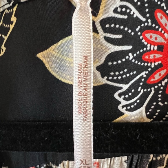 Free People tie front blouse. Size XL. - Picture 14 of 15